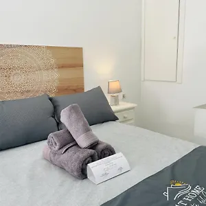 Estudio Jimena Burriana En El Centro De Apartamento Nerja